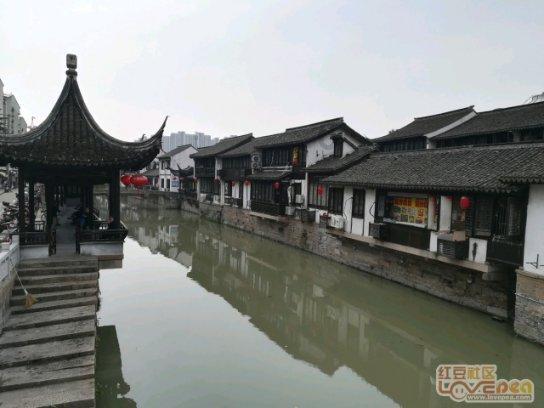 逃离遗弃的建筑4